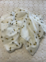 Buzzy Bee Cotton Muslin Wrap